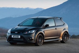 Ostr&aacute; novinka - Ford Focus RS500.