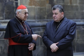 Kardinál Vlk a nový pražský arcibiskup Duka (ilustrační foto).