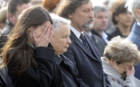 Lech Kaczyński volal svému bratrovi půl hodiny před katastrofou.