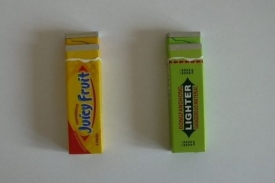 Žvýkačky, nebo zapalovač?