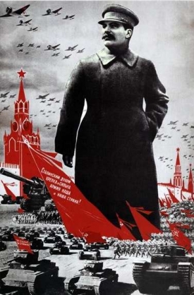 Stalin se vrací do Moskvy oslavit den Vítězství.