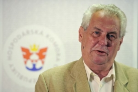 Miloš Zeman, předseda Strany práv občanů, chce zrušit Ústavní soud.