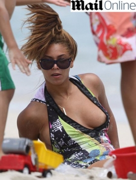 Zpěvačka Beyoncé na své dovolené.