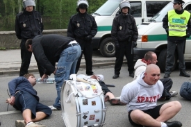Moravskoslezská policie obviní čtyři fanoušky Sparty.