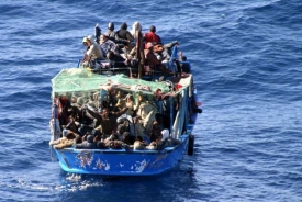 Tak nás tady máte. Dalších 115 černých imigrantů se blíží k Maltě.