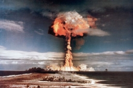 Jaderný test v Tichomoří (ilustrační foto).