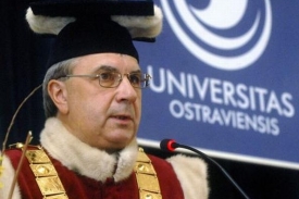Rektor Ostravské univerzity Jiří Močkoř.
