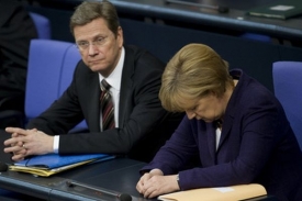 Dolní komora německého parlamentu schválila pomoc Řecku.