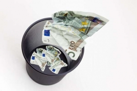 Pomoc Řecku jako vyhozené peníze?