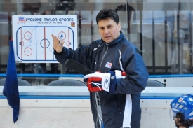 Vladimír Růžička měl velké problémy se složením týmu.