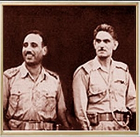 Abdal Karím Kásim (vpravo), vůdce převratu z roku 1958.