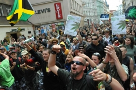 Akce nazvaná Million Marihuana March letos přilákala 12 tisíc lidí.