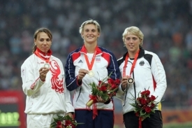 Nejlepší oštěpařky na olympiádě (zleva) Abakumová,Špotáková,Obergfoll