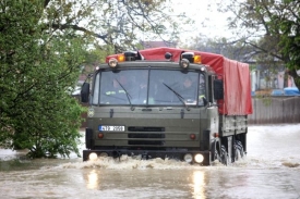 Tatry jsou jediná vozidla, která se přes vodu dostanou.