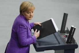 Německá kancléřka Angela Merkelová vysvětlovala důvod zákazu spekulací