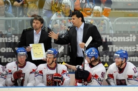 Hokejový trenér Josef Jandač vedle Vladimíra Růžičky.