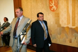 Paroubek a Topolánek během vyjedávání o vládě v roce 2006.