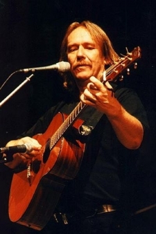 Jaromír Nohavica je asi momentálně nejznámějším zpěvákem regionu.