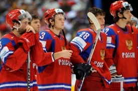 Zklamaní Rusové po porážce ve finále mistrovství světa.