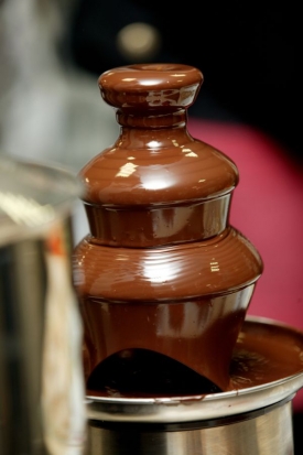 Čokoláda plná antioxidantů prý viditelně prospívá pleti.