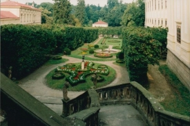 Podzámeckou zahradu v Kroměříži letos záplavy příliš neponičily.