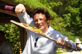 Jamie Oliver pomáhá kultivovat gastronomii v mnoha zemích světa.