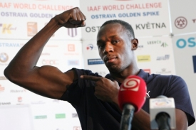 Usain Bolt na tiskové konferenci v Ostravě.