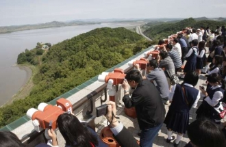 Kuk na Severokorejce! Pozorovatelna pro turisty v Jižní Koreji. 