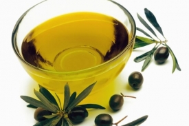 Bod varu se u olivového oleje pohybuje na hranici 200 stupňů Celsia.