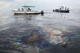 Ropná skvrna u pobřeží státu Louisiana.