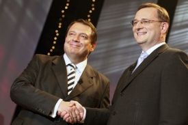 Hlavními rivaly letošních voleb jsou Petr Nečas a Jiří Paroubek.