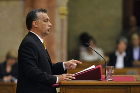 Podle očekávání schválil parlament Viktora Orbána maďarským premiérem.