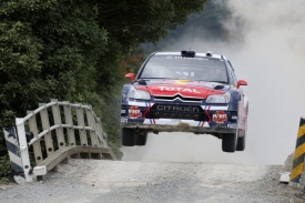 Francouz Ogier slaví první triumf v rallyeovém mistrovství světa.