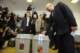 Prezident Václav Klaus nikomu nesdělil, koho volil.