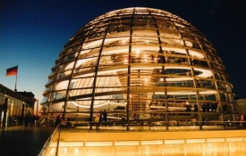 Fosterova rekonstrukce Reichstagu.