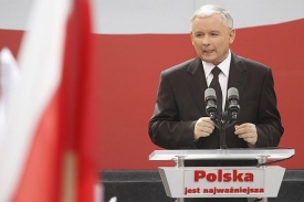 Prezidentský kandidát Jaroslaw Kaczyński.