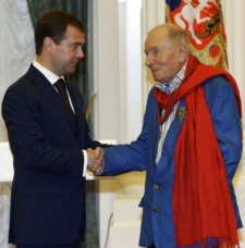 Andrej Vozněsenskij u prezidenta Medveděva.