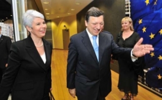 Chorvati sázejí na EU. Premiérka Kosorová šéf EK Barroso.