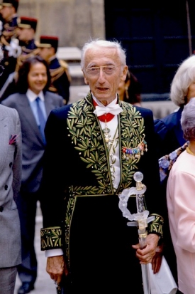 Jacques-Yves Cousteau byl nositelem řady ocenění a vyznamenání.