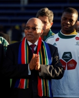 Jihoafrický prezident Jacob Zuma na návštěvě u domácí reprezentace.