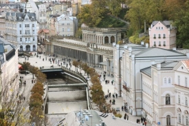 Karlovy Vary investují do opravy sídliště Stará Role.