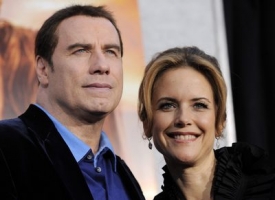 John Travolta s manželkou Kelly Prestonovou.