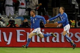 Momentka ze zápasu Itálie - Paraguay.