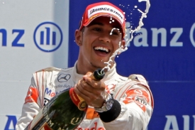 Lewis Hamilton, aktuální lídr.