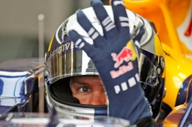 Vettel zůstává navzdory svému propadu v klidu.