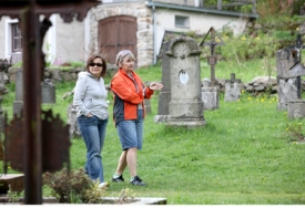 Hřbitov v šumavském pohraničí.