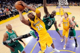 Souboje mezi Celtics a Lakers jsou vždy nesmírně vyhecované.