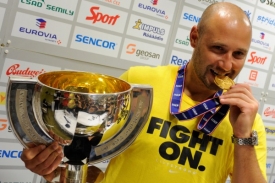 Tomáš Vokoun dostal po příletu do Česka nové zlato.