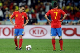 Zklamané španělské hvězdy v zápase se Švýcarskem.
