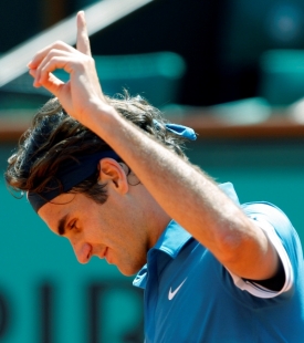Roger Federer přežil vlastní tenisovou smrt.